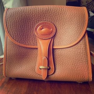 👜SALE! RARE Auth. Dooney & Bourke Essex Crossbody